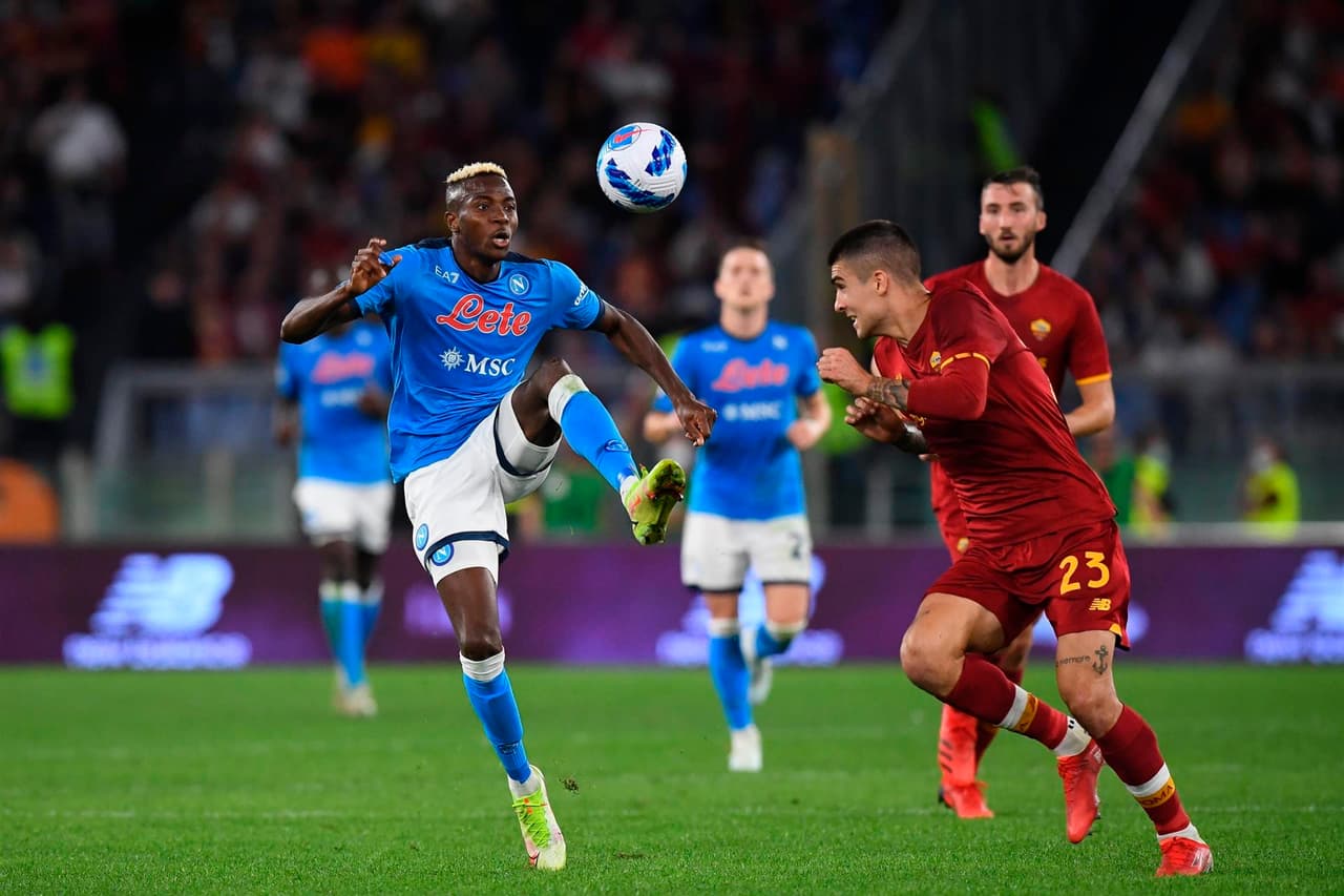 Sin goles termina el encuentro entre la Roma y el Napoli durante la novena Jornada en la Serie A. El mexicano 'Chucky' Lozano ingresó hasta el minuto 70' del partido y su equipo sigue siendo lider de la tabla.