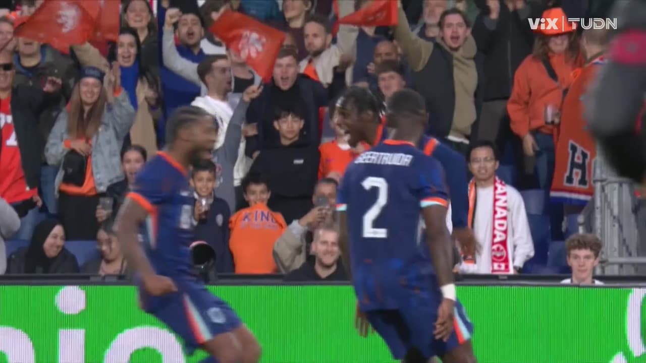 ¡Golazo! Frimpong la pone en el ángulo para el 2-0 de Países Bajos