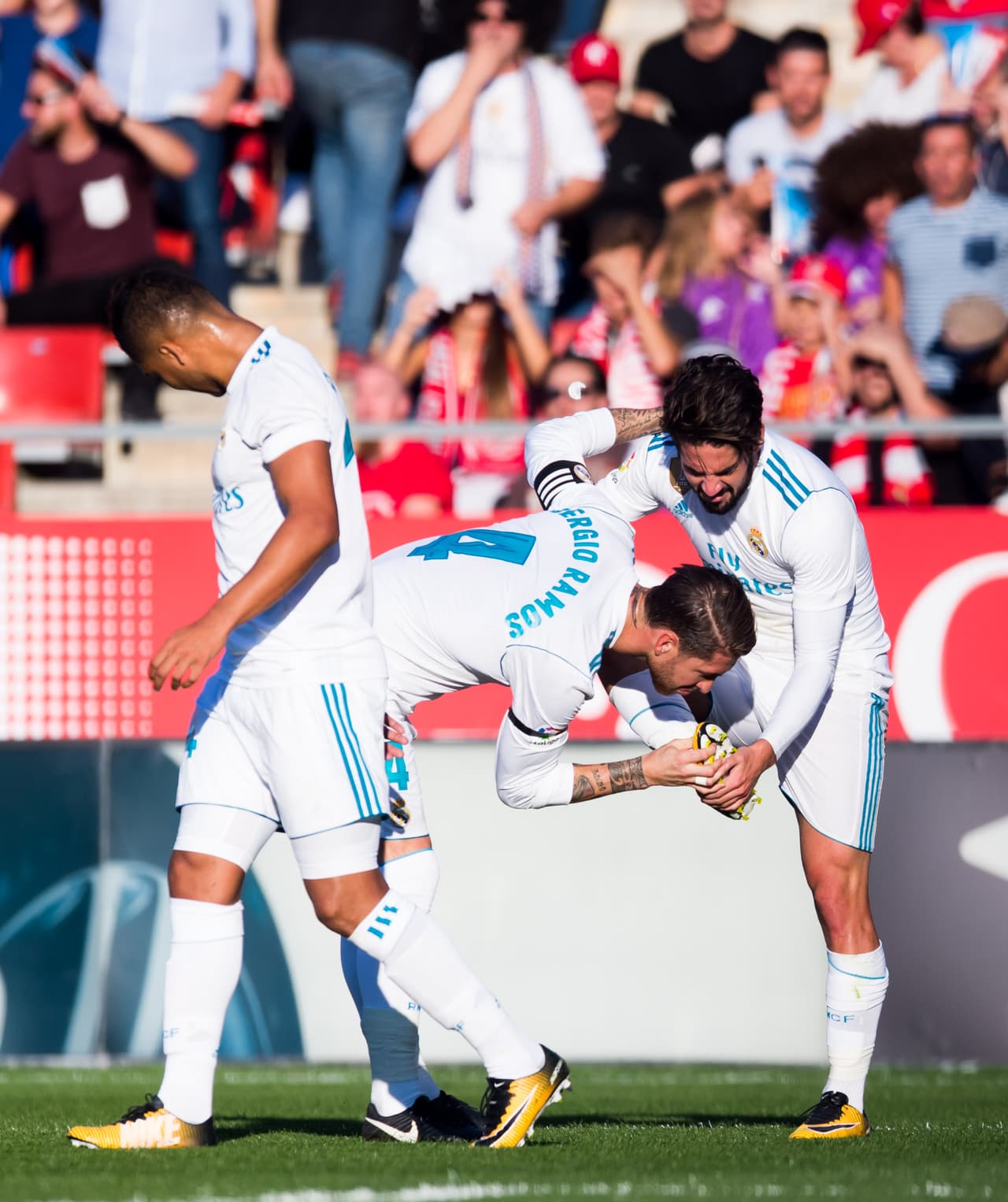 Un gol que se antojaba injutso por cómo se estaba jugando el juego, más aún cono lo que pasaría en el resto del primer tiempo en el que los de Montilivi dominaron.
