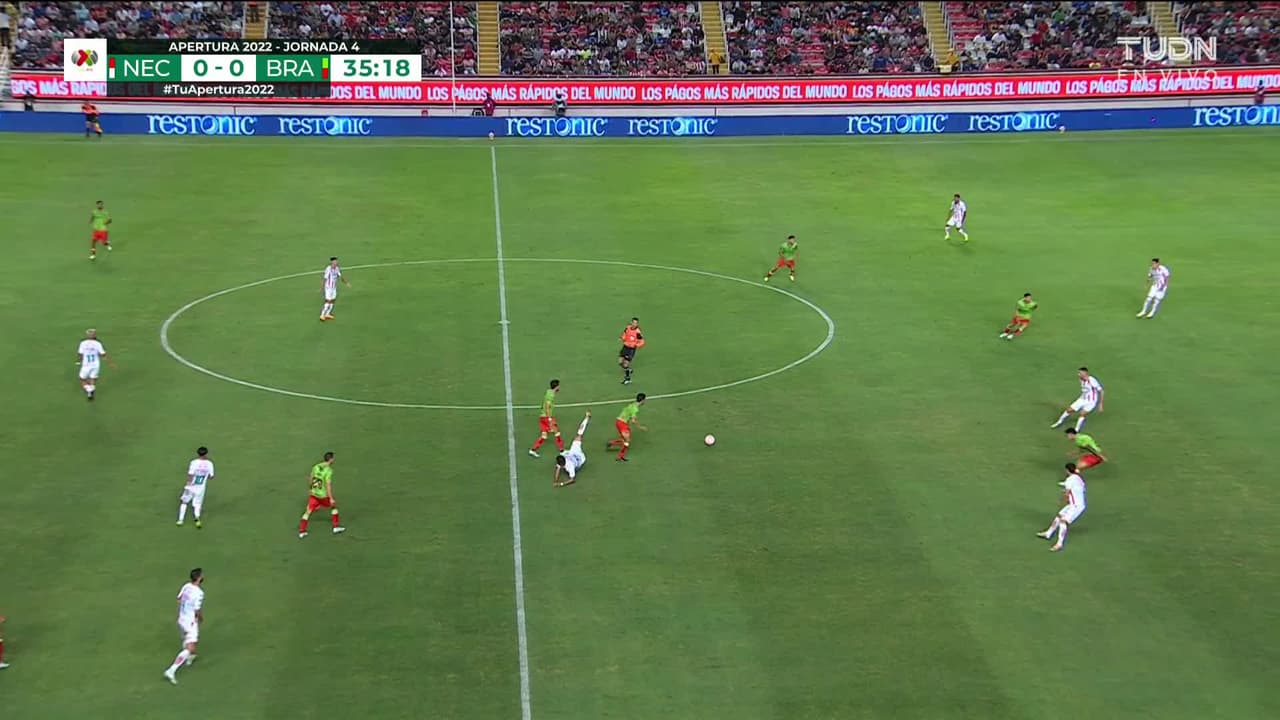 ¡TIRO ATAJADO! disparo por Maximiliano Silvera.