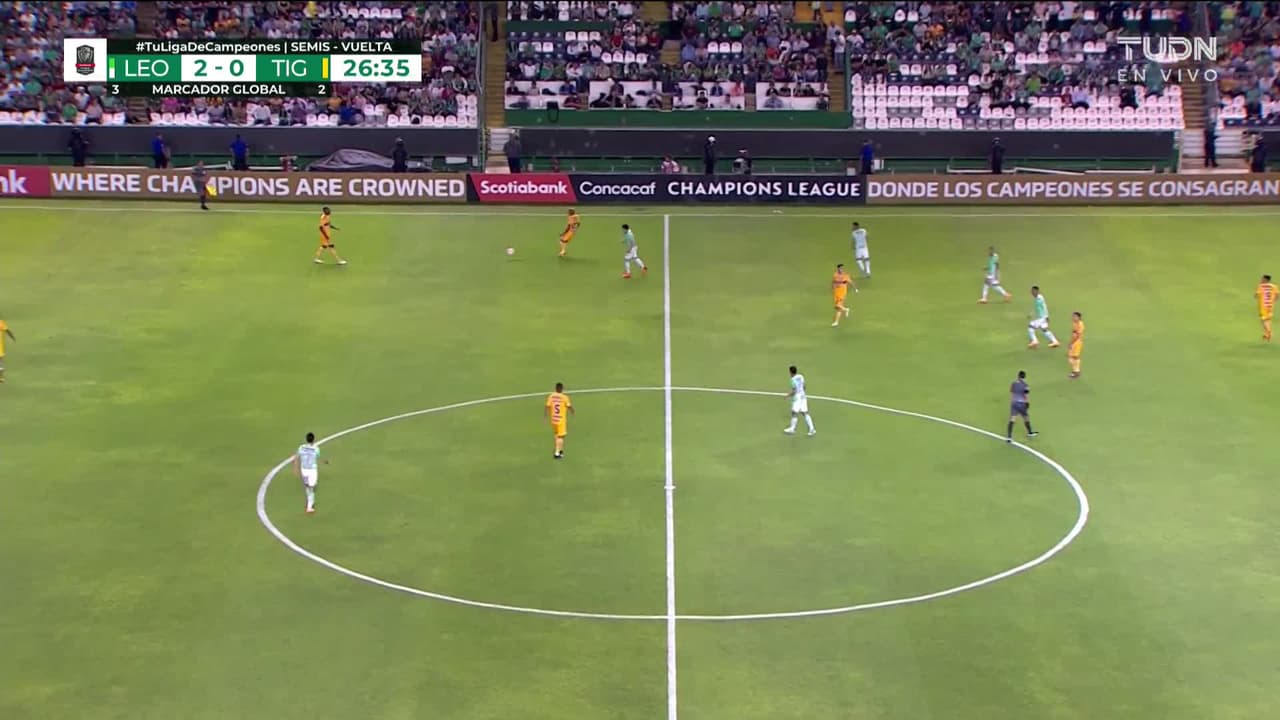 ¡TIRO ATAJADO! disparo por Víctor Dávila.