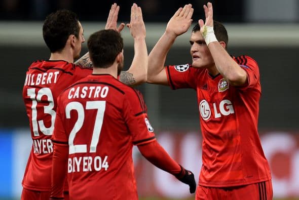 En Alemania el conjunto del Leverkusen sacó una ligera ventaja como local en su eliminatoria con el Atlético de Madrid.