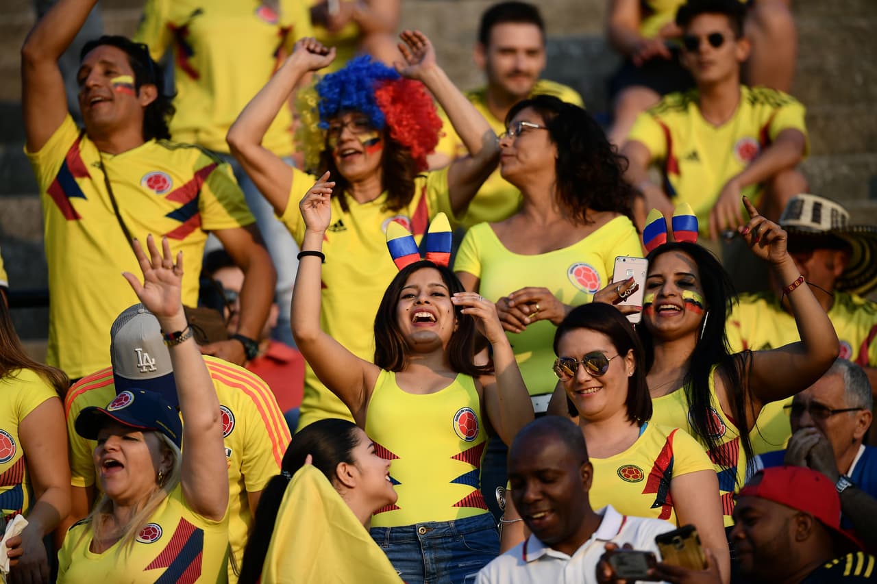 Colombia armó su fiesta contra Italia en las tribunas con la alegría de sus fanáticos pero eso no lo confirmó en la cancha de Bergamo en Italia donde empató 0-0 contra Egipto en amistoso.