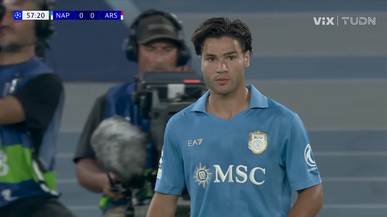 ¡Mexicano a la cancha! Antonio Vergara juega Champions con el Napoli
