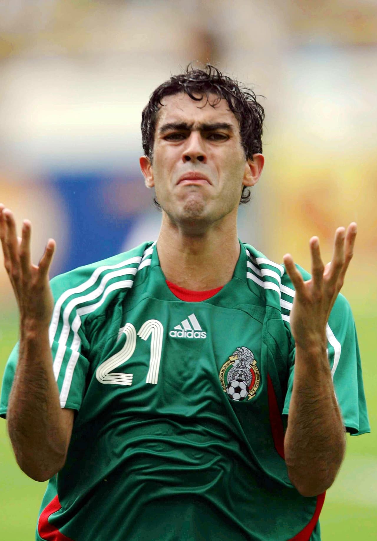 Paradójicamente, luego de aquella Copa América y de esa actuación ante Paraguay, la estrella fulgurante y momentánea de Nery Castillo se fue apagando poco a poco hasta que pocos años más tarde desapareció por completo.