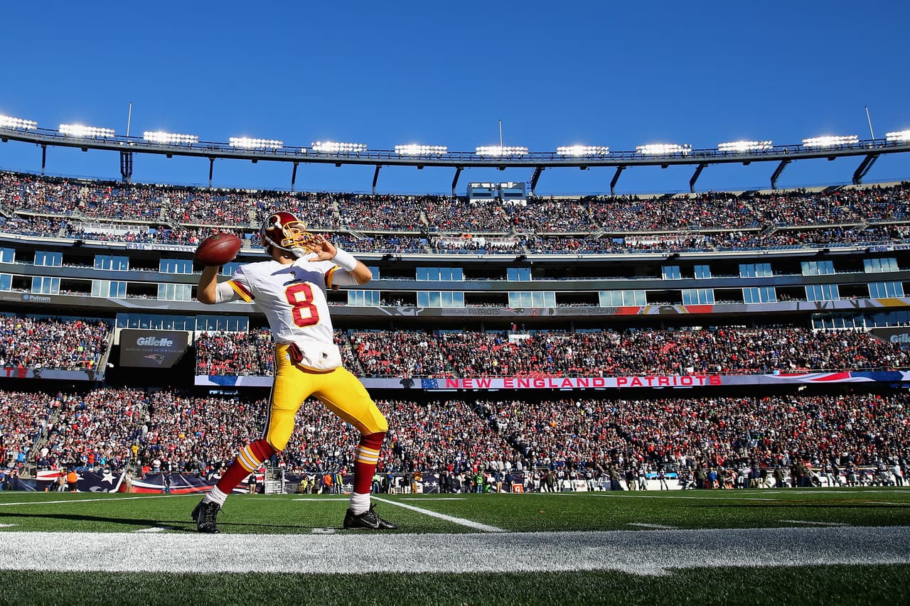 Los Patriots arrollaron a los Redskins 27-10 para mantener la racha ganadora de 8-0 en la temporada. Checa las mejores tomas del partido.