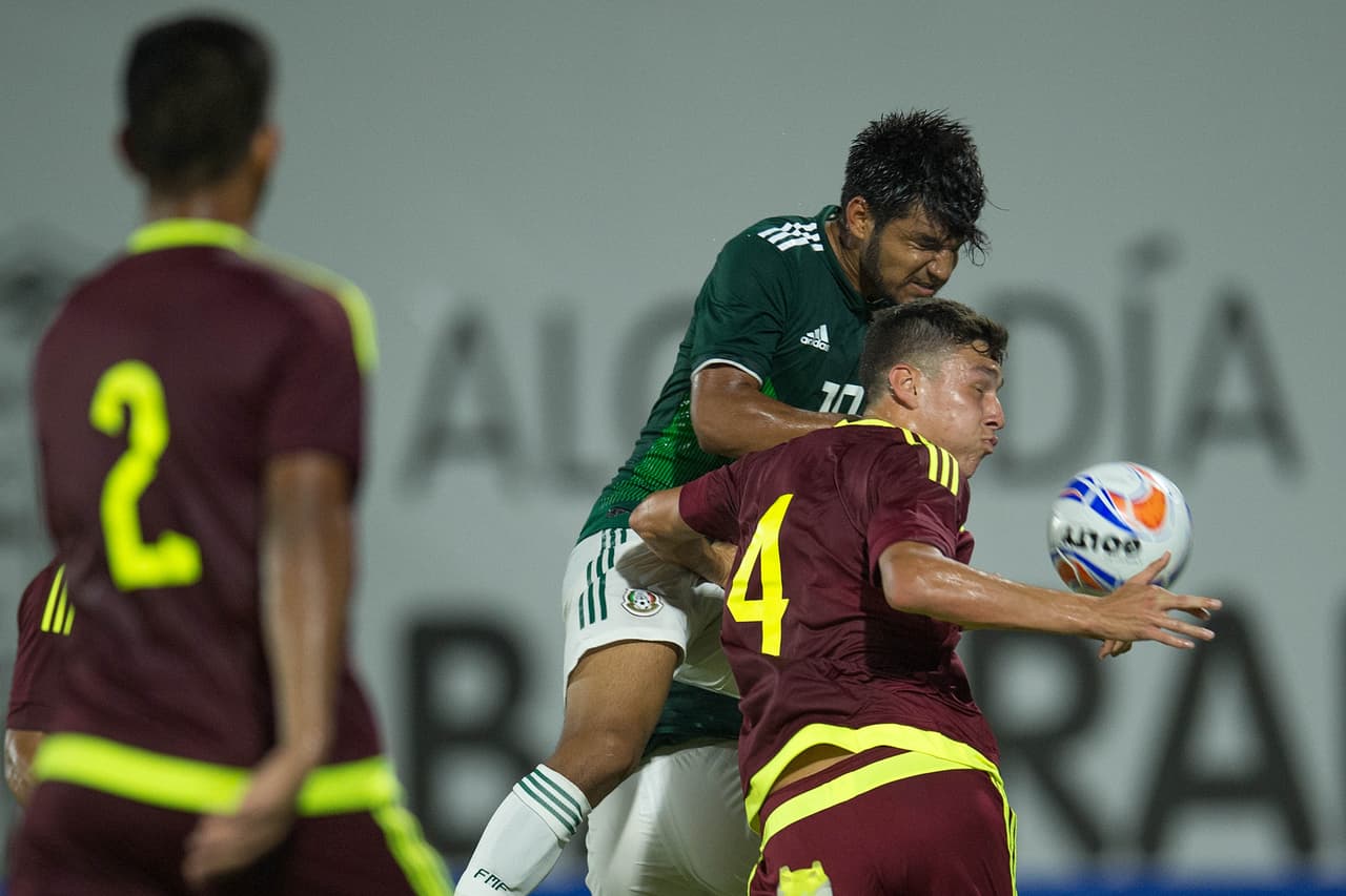 Aunque Eduardo Aguirre fue el jugador más destacado de México, su actuación no bastó para darle la victoria al 'Tri'.