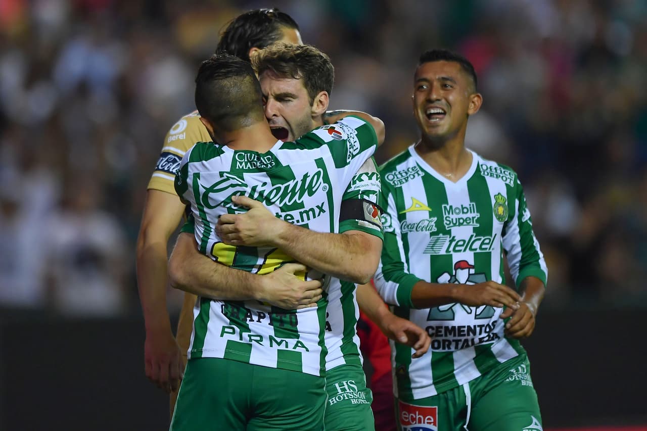 León ha ganado tres veces y le ha marcado 10 goles a los Pumas; Luis Montes ha hecho tres de esos 10 tantos. Buenos clientes.