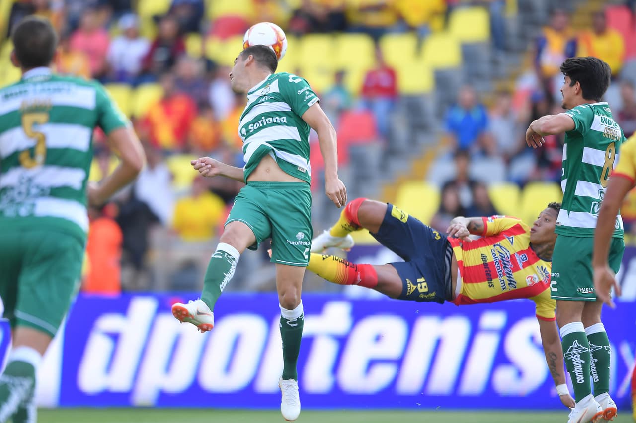 Santos insistió y al menos redujo la diferencia por medio de Julio Furch al minuto 45 del segundo tiempo para dejar el resultado 3-1.