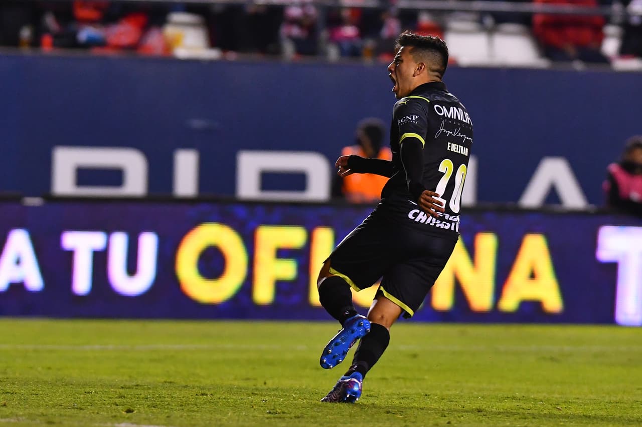 Leaño respira… Chivas tuvo una bravía reacción en el segundo tiempo y rescató el empate tras un inicio desastroso que Atlético de San Luis no supo sostener.