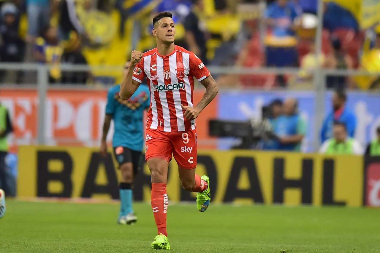 Mauro Quiroga le marcó al América de visita y se quedó con cinco goles. El 'Comandante' es uno de los mejores goleadores del futbol mexicano.