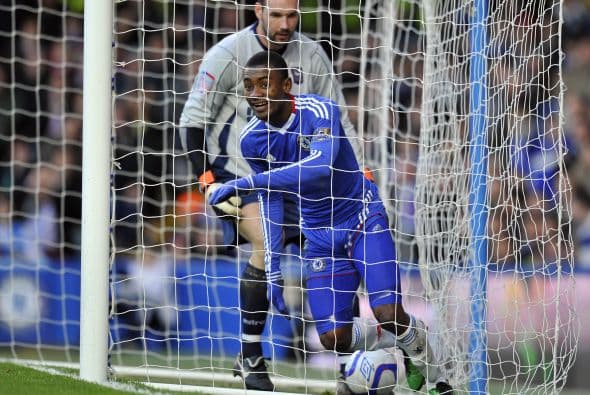 Los 'Blues' enfrentaron al Ipswich Town y Salomon Kalou abrió el marcador al minuto 33.