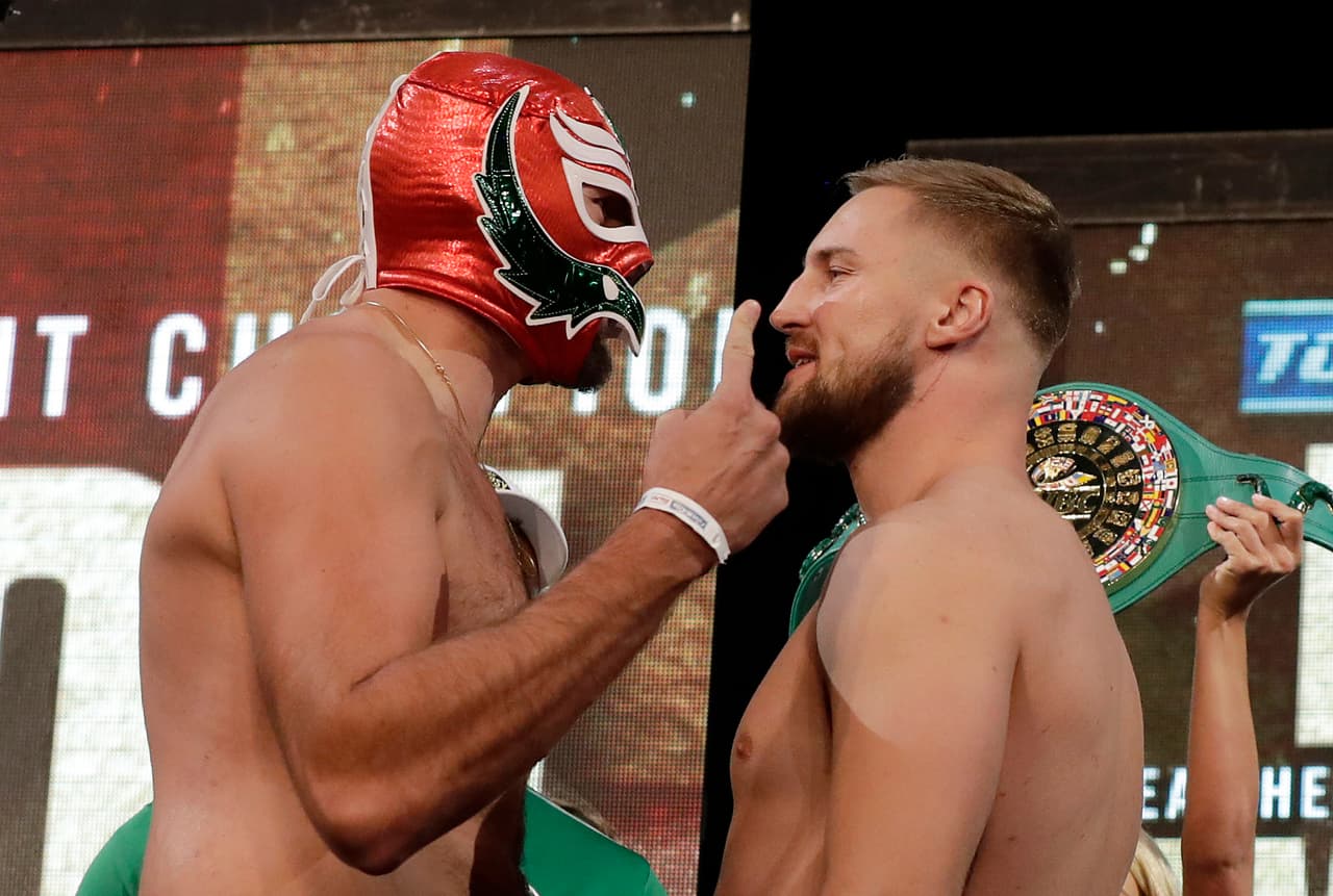 Tyson Fury vs Otto Wallin en el marco de la Independencia de México.