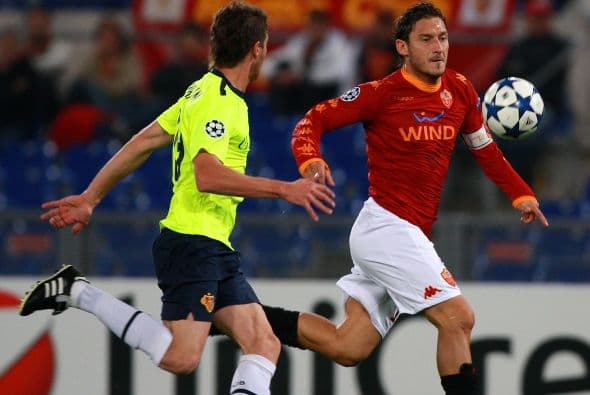 La Roma jugaba en su casa ante el Basilea suizo.