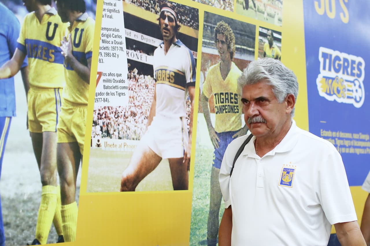Aficionados de Tigres, mayoritariamente, y del León, tomaron por 'asalto' las inmediaciones del Estadio Universitario para atestiguar el juego de Ida de la Final del Clausura 2019 de la Liga MX en Monterrey. Se esmeraron y le pusieron un fantástico ambiente.