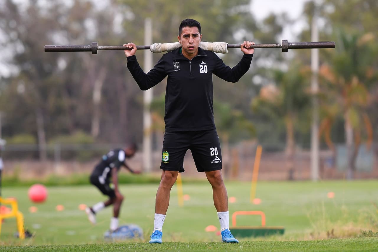 El 'Avión' Ramírez ya entrenó con León.