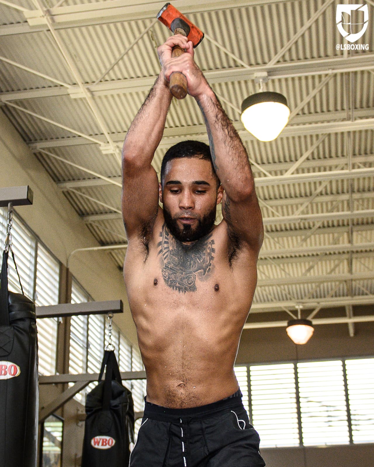 Luis 'Pantera' Nery promete ser el próximo gran campeón mexicano y planea atraer los reflectores en la cartelera protagonizada por Manny Pacquiao, su ídolo, y Keith Thurman.