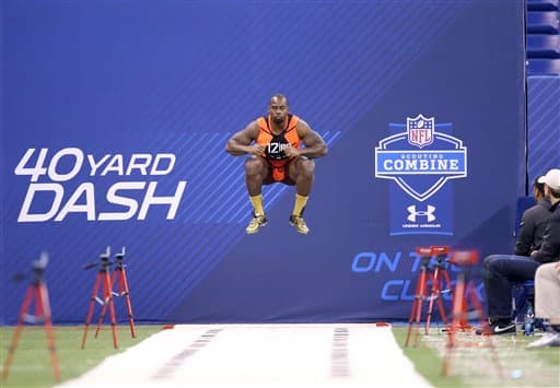 Mira las mejores tomas dentro y fuera del campo del novato corredor egresado del Sur de California y tomado por los SF 49ers (AP-NFL).