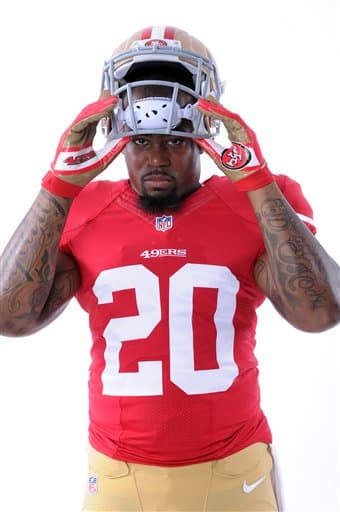 Mira las mejores tomas dentro y fuera del campo del novato corredor egresado del Sur de California y tomado por los SF 49ers (AP-NFL).