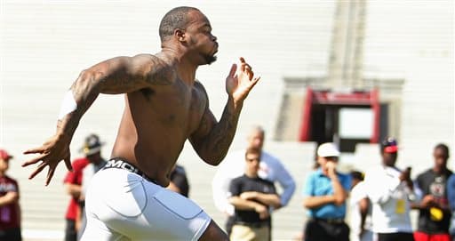 Mira las mejores tomas dentro y fuera del campo del novato corredor egresado del Sur de California y tomado por los SF 49ers (AP-NFL).