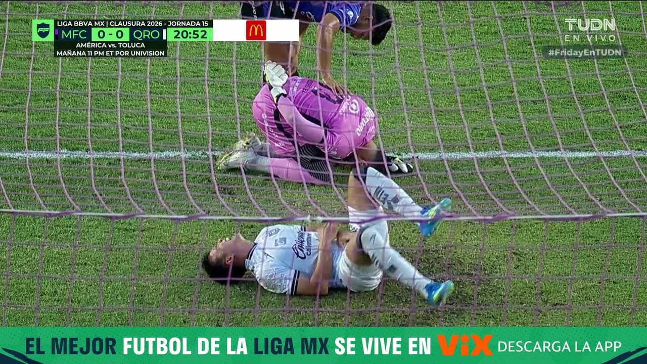 ¡Otra jugada polémica dentro del área! Portero de Mazatlán arrolla a Alí Ávila