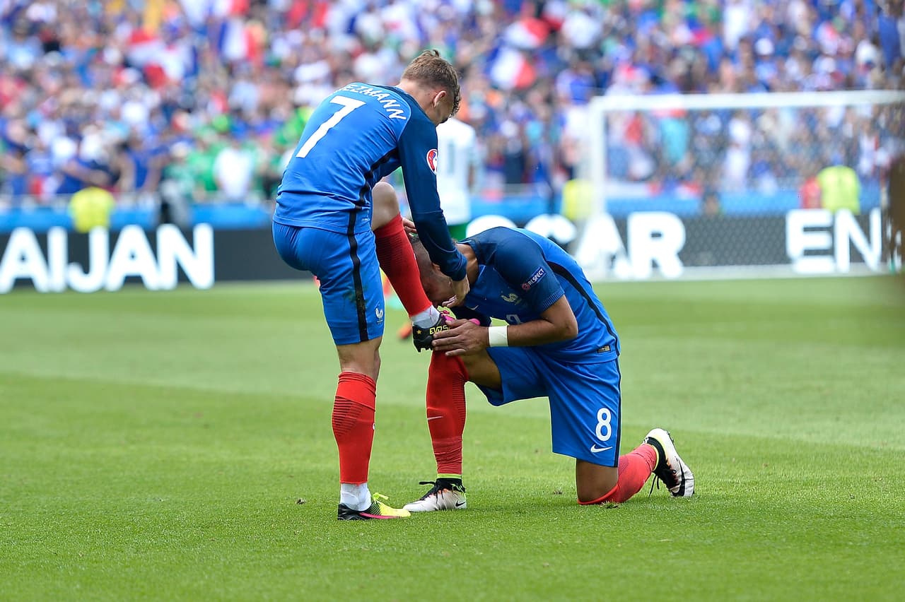 Francia lograba sacudirse un poco la presión de ser el favorito y estar jugando como local con el gol del 7 azul.