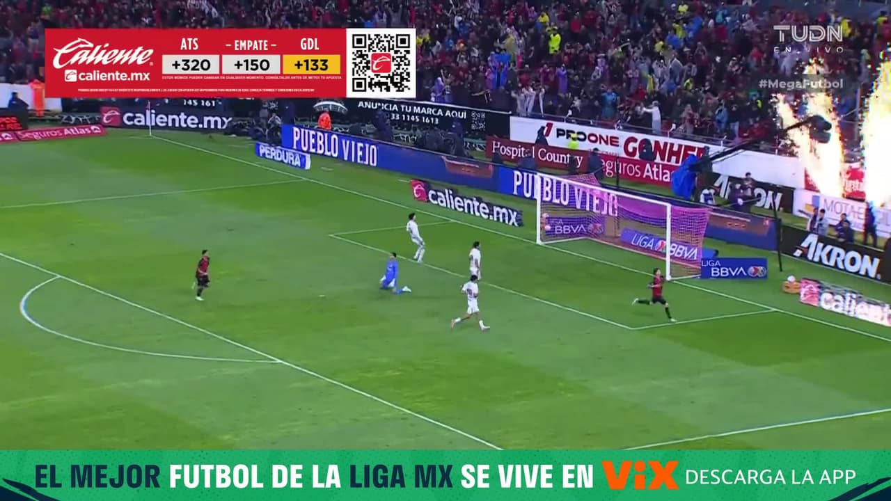 ¡Explota el Jalisco! Atlas abre el marcador con una gran definición de Kevin Zenón