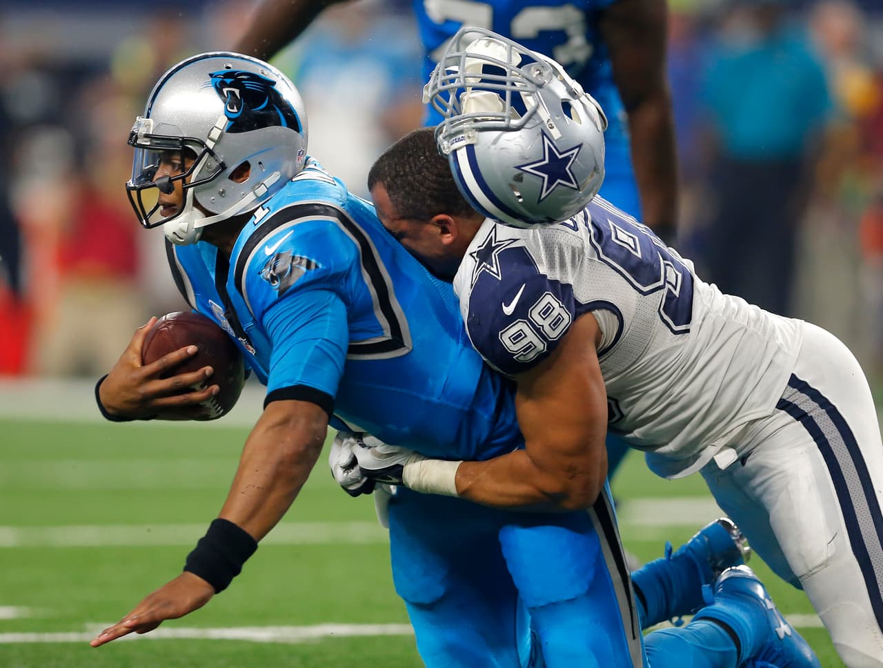 33 las capturas que le hicieron a Cam Newton durante la temporada regular 2015.