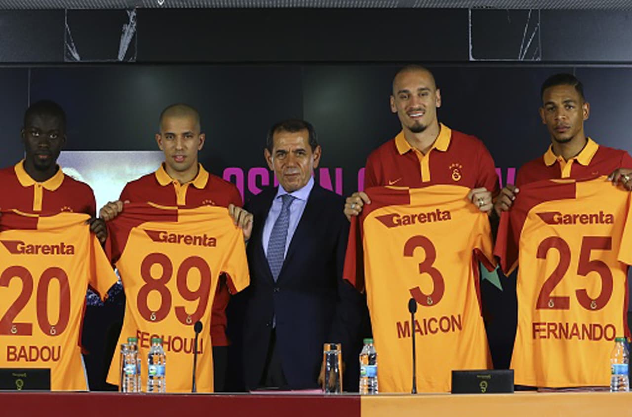 El Galatasaray no se ha quedado atrás: fichó a Sofiane Feghouli del West Ham, a Maicon del Porto y a Fernando del Manchester City.