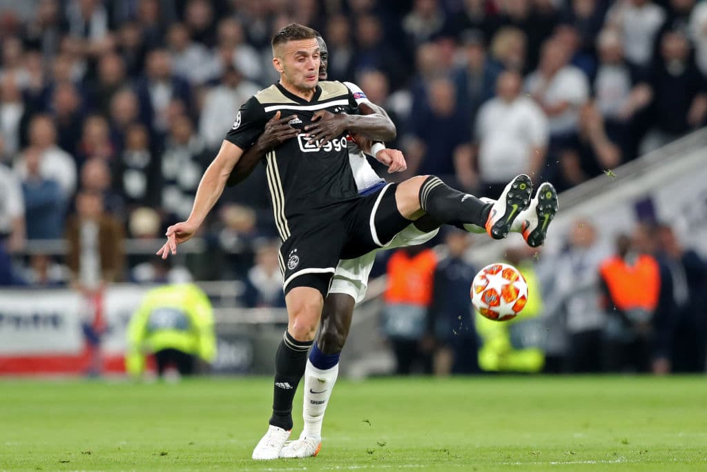 Delantero: Dusan Tadic (Ajax).