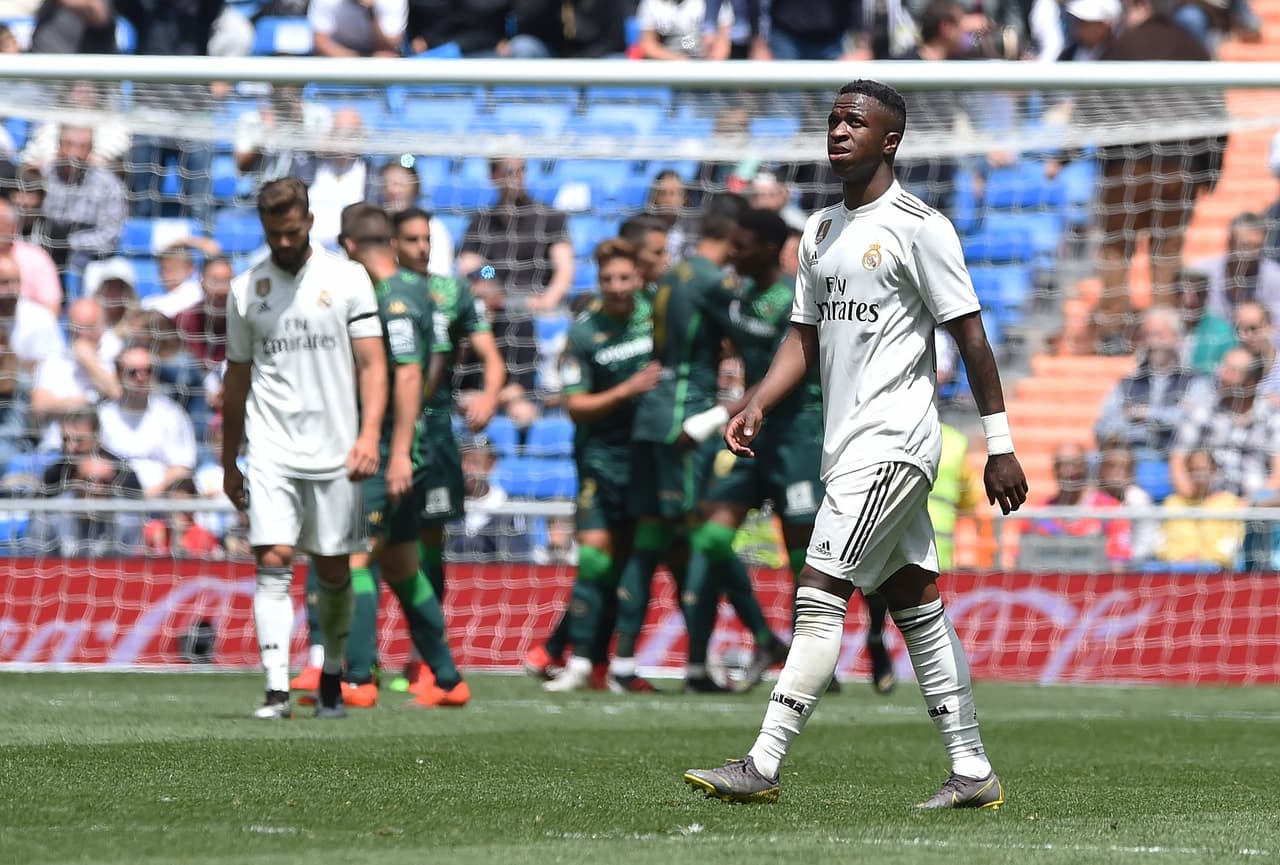 Julen Lopetegui gestionó mal el fichaje del brasileño Vinicius, con quien no contó en su mandato. La directiva no estaba contenta con ello.