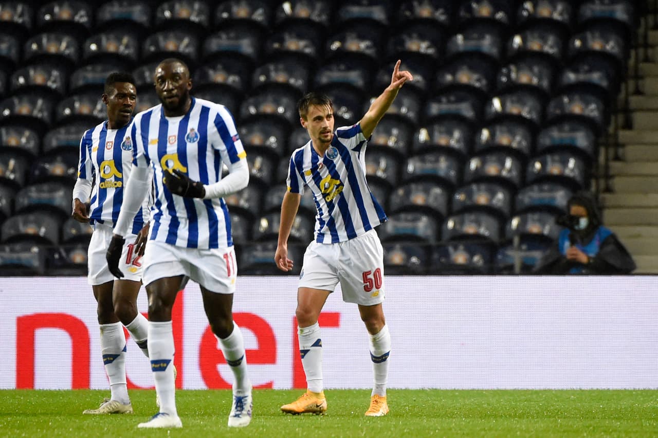 Porto 2-0 Olympiacos | Con goles de Ferreira (11’) y Oliveira (85’), consiguieron su primera victoria en la campaña de la justa europea. Porto se medirá al Marsella y Olympiacos al Manchester City en la J3 de la Champions.