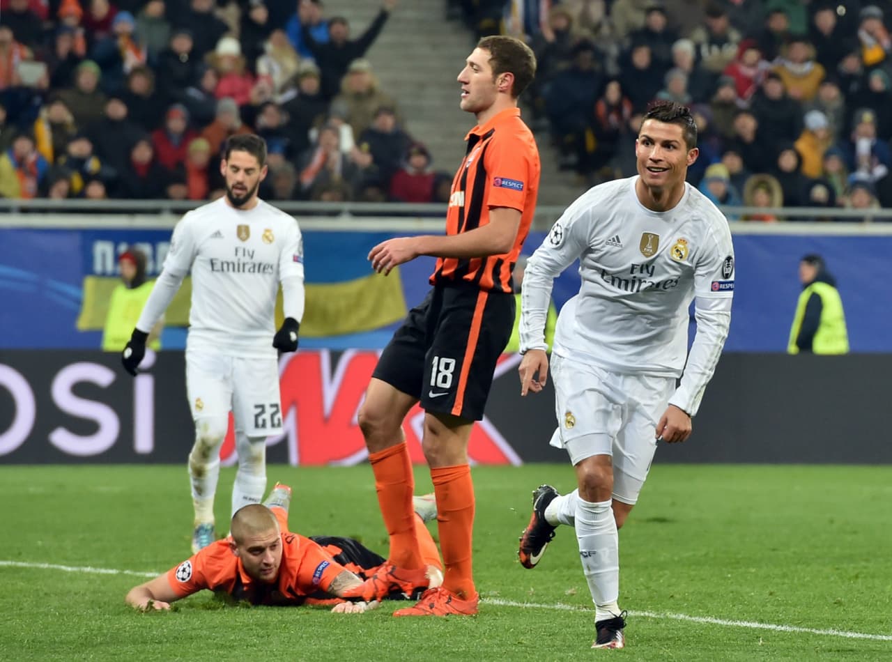 La apretada victoria del Real Madrid ante el Shakhtar Donetsk dejó dudas en el aire sobre el funcionamiento de sus líneas en los más recientes partidos.