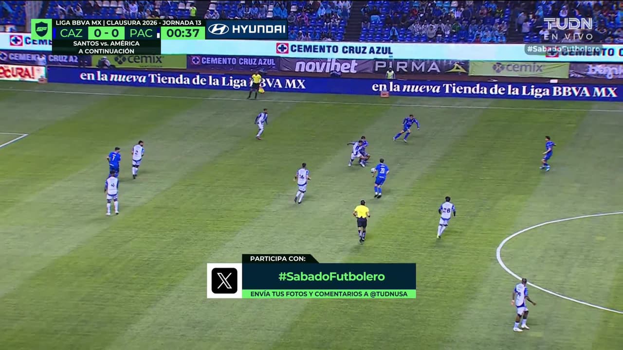 Arranca el partido y la pelota está en juego.