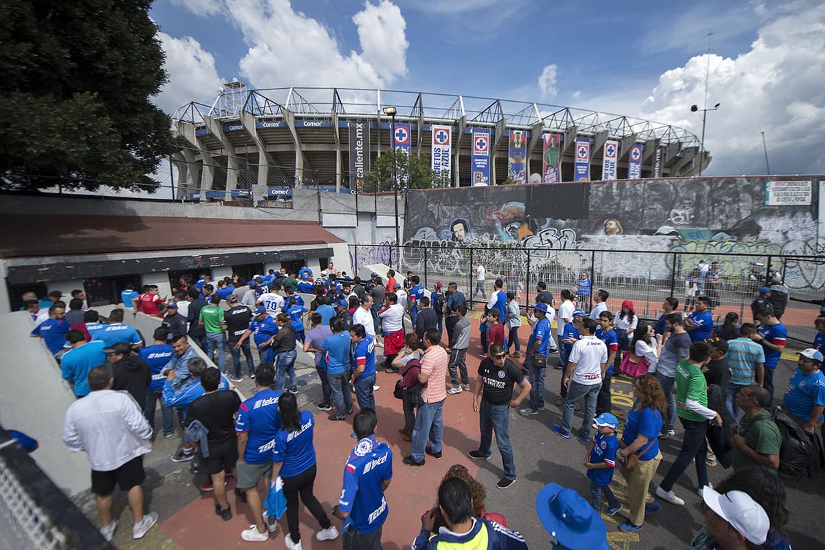 Foto de accion del partido Cruz Azul vs Veracruz correspondiente a la jornada 8 del torneo Apertura 2018 de la Liga BBVA Bancomer desde el estadio Azteca. Action photo of the match Cruz Azul vs Veracruz corresponding to day 8 of the 2018 Apertura tournament of Liga BBVA Bancomer from the Azteca stadium. EN LA FOTO: