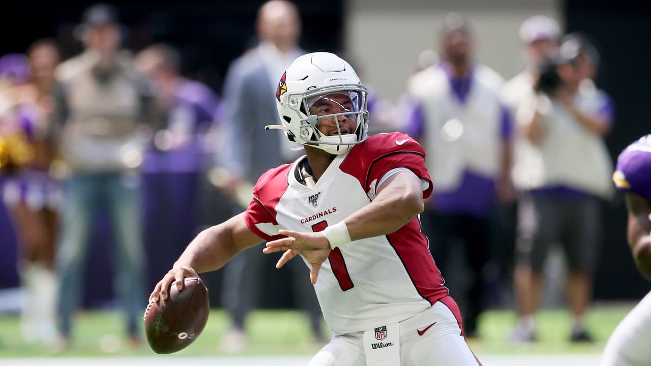 Gran expectación hay alrededor del quarterback novato de los Cardinals.