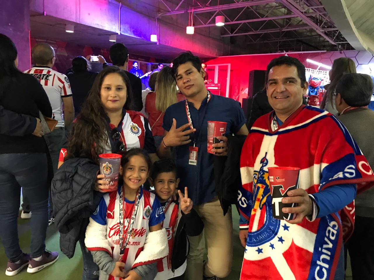 El color del partido entre Chivas y Veracruz para cerrar la actividad en el torneo Apertura 2019 por parte de ambos clubes.