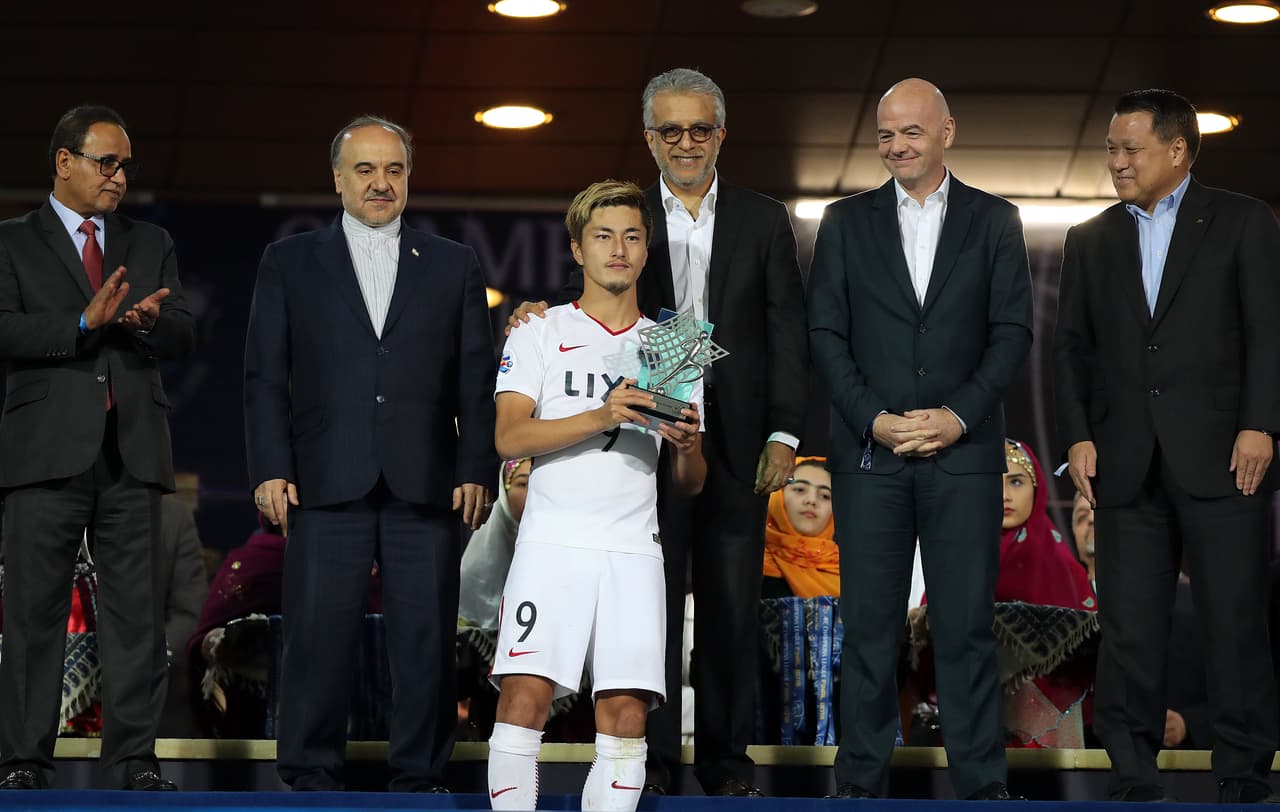 TEHRAN, IRAN - NOVEMBER 10: Gianni Infantino President of Fédération Internationale de Football Association and AFC chief Sheikh Salman and Yuma Suzuki look on after the AFC Champions League final second leg match between Persepolis and Kashima Antlers at Azadi Stadium on November 10, 2018 in Tehran, Iran. (Photo by Amin M. Jamali/Getty Images)