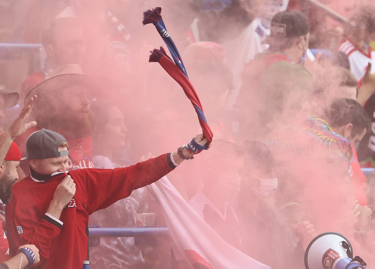 Un gran clima se vivió en el Toyota Stadium, donde FC Dallas superó claramente por 4-1 a Portland Timbers.
<br>