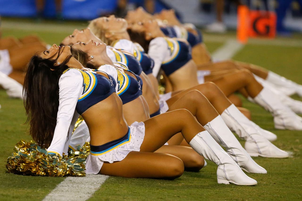 Qué cosa más linda las porristas de los San Diego Chargers. Checa lo mejor de ellas en la temporada 2015 de la NFL.