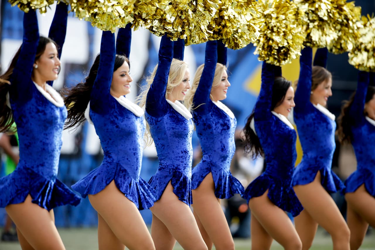 Qué cosa más linda las porristas de los San Diego Chargers. Checa lo mejor de ellas en la temporada 2015 de la NFL.