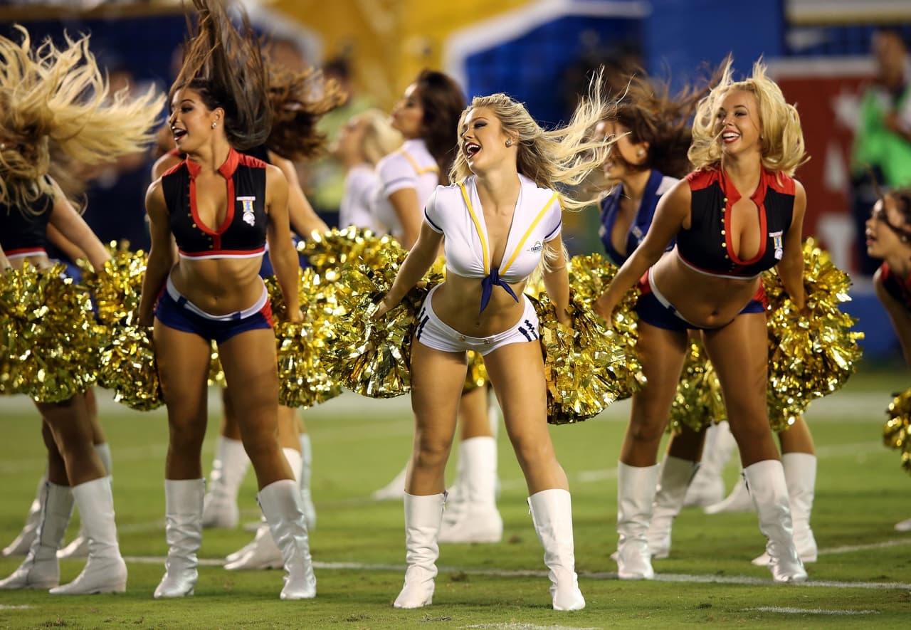 Qué cosa más linda las porristas de los San Diego Chargers. Checa lo mejor de ellas en la temporada 2015 de la NFL.