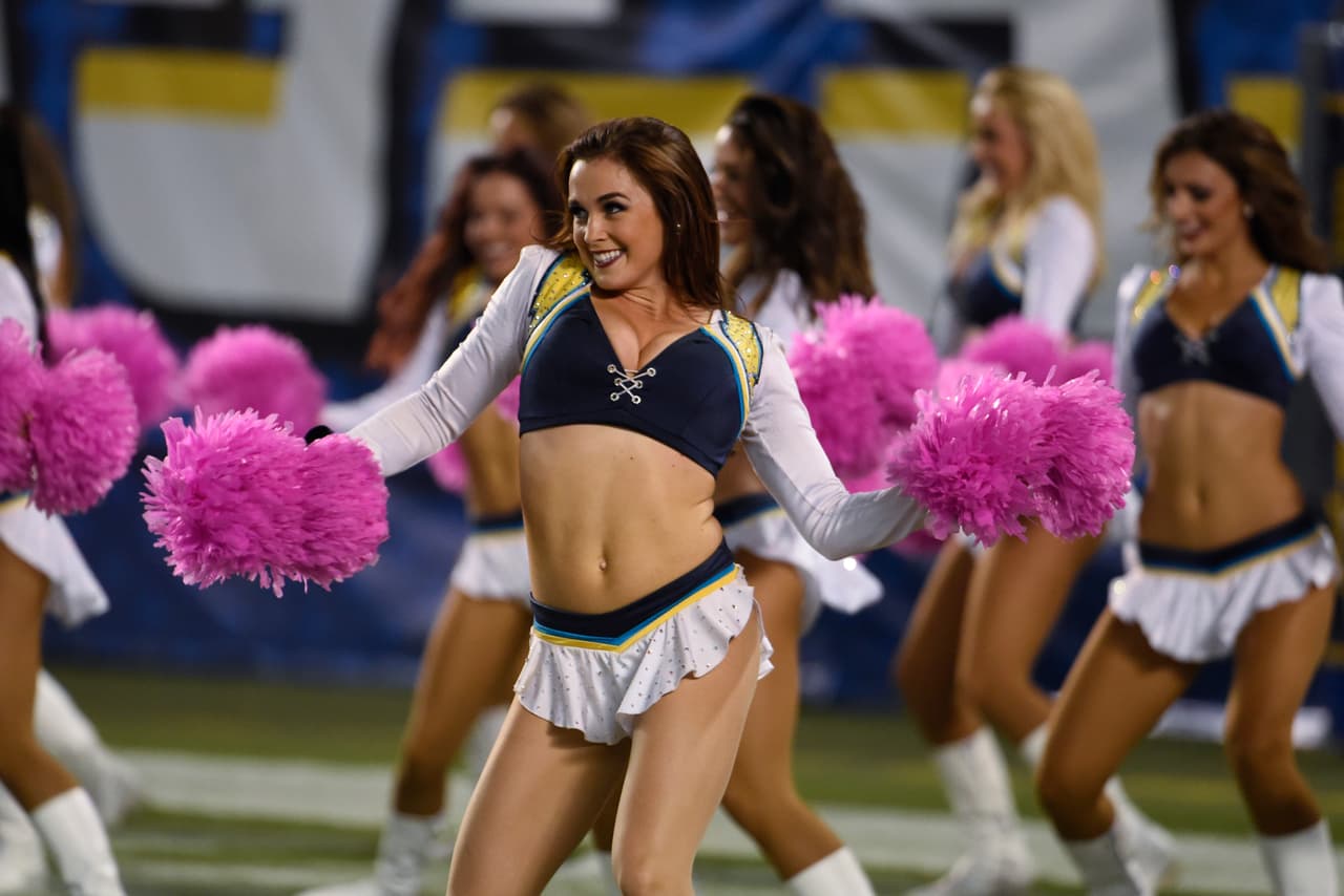 Qué cosa más linda las porristas de los San Diego Chargers. Checa lo mejor de ellas en la temporada 2015 de la NFL.