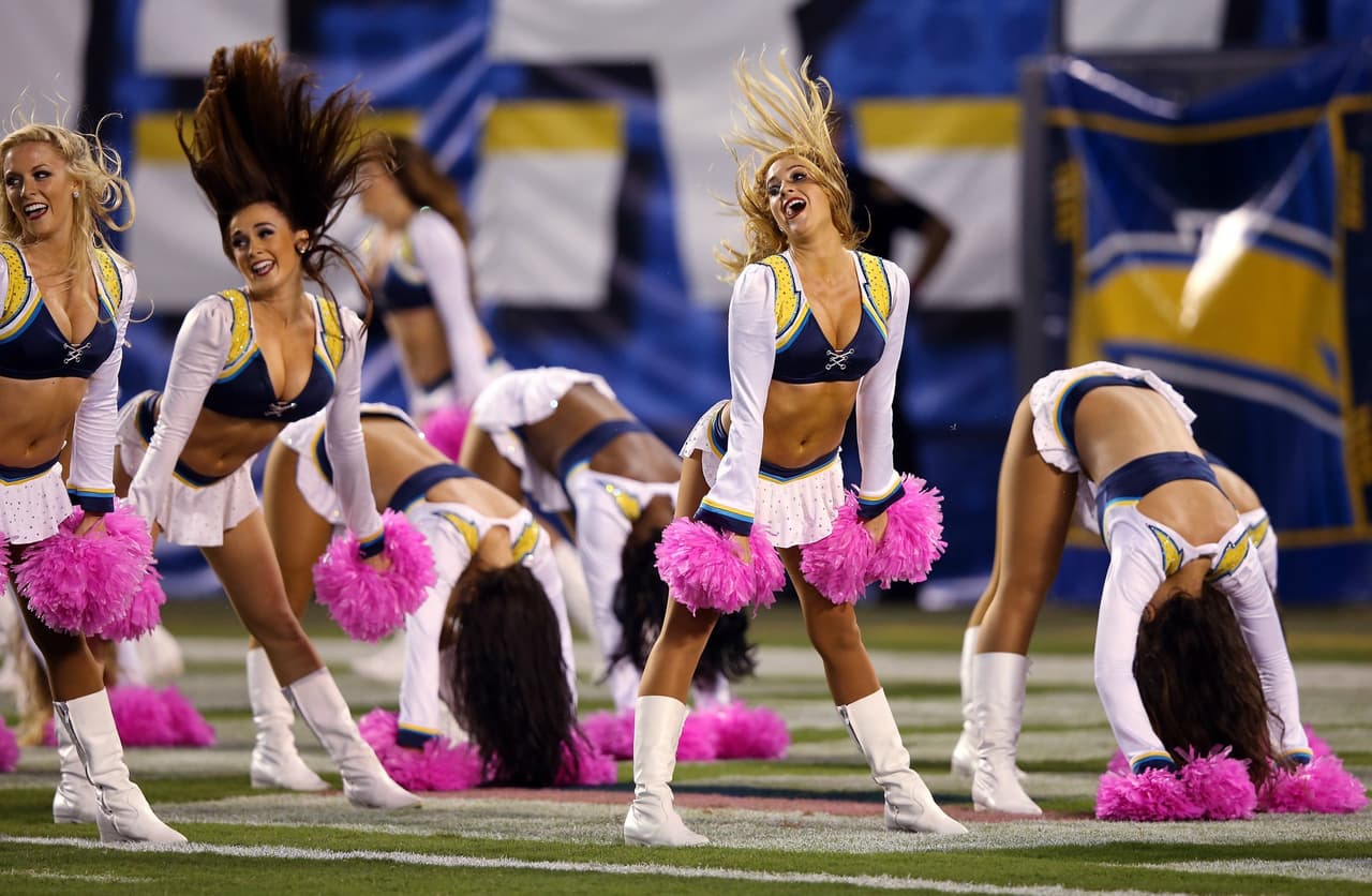 Qué cosa más linda las porristas de los San Diego Chargers. Checa lo mejor de ellas en la temporada 2015 de la NFL.