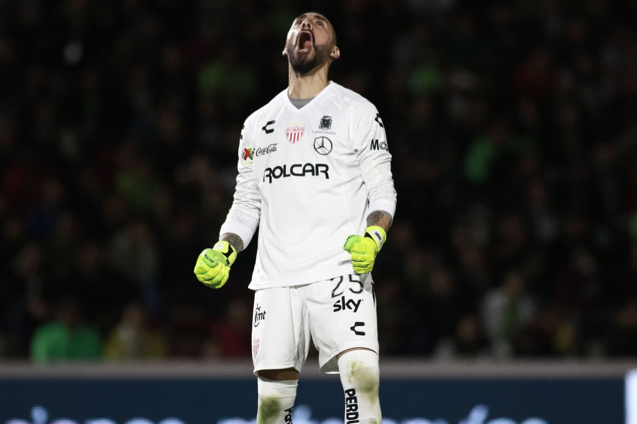 Victor Velázquez (39') y Martin Rabunal (48') le dan la tercera victoria del torneo a los Bravos.