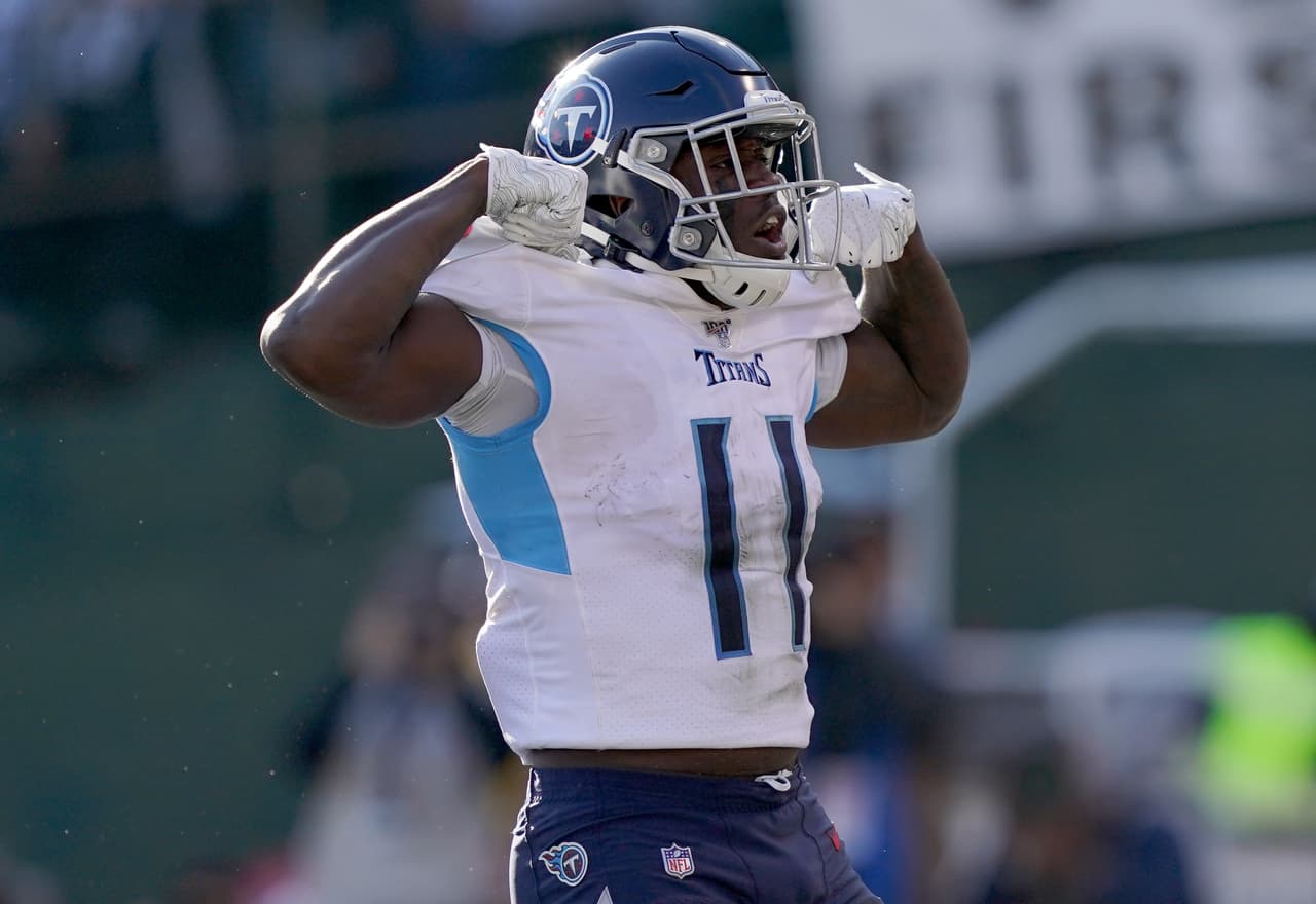 Los Titans vienen de menos a más, pues el reemplazo de Marcus Mariota, Ryan Tannehill, ha convertido en imparable su ofensiva. Tannehill lanzó para 391 yardas y tres touchdowns, incluyendo una anotación perfecta de 91 yardas directo a A.J. Brown. Su récord es de 8-5.