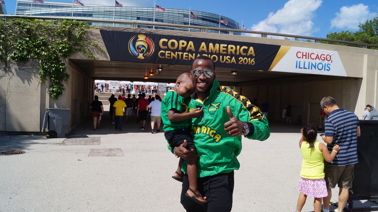 Aficionados se dieron cita al Soldier Field para el enfrentamiento entre Jamaica y Venezuela en Chicago