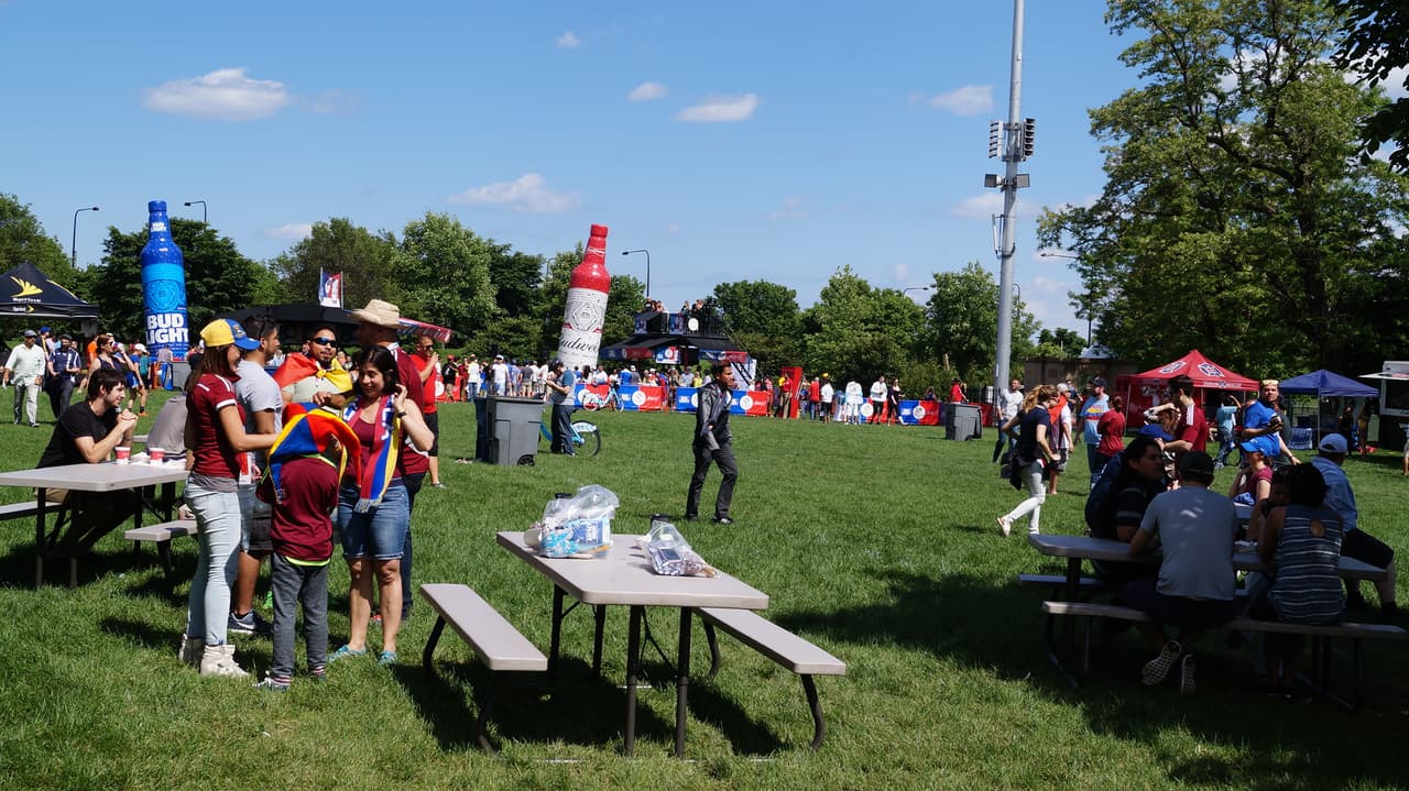 Aficionados se dieron cita al Soldier Field para el enfrentamiento entre Jamaica y Venezuela en Chicago