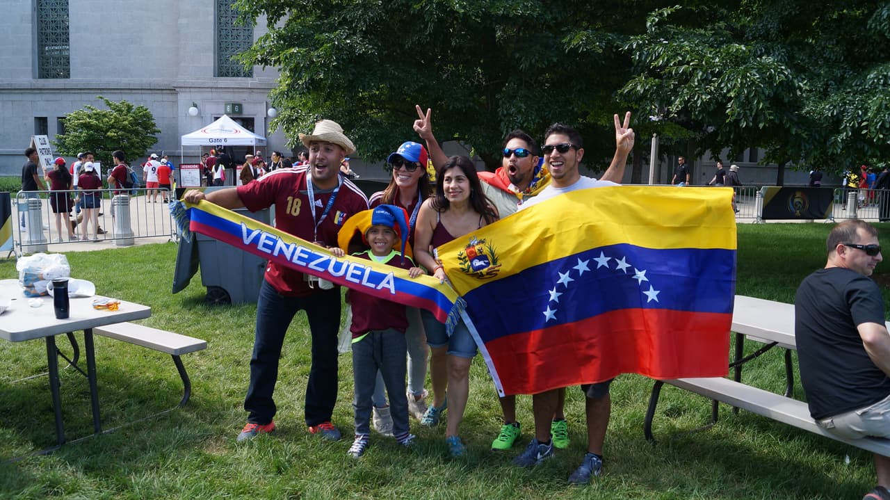 Aficionados se dieron cita al Soldier Field para el enfrentamiento entre Jamaica y Venezuela en Chicago