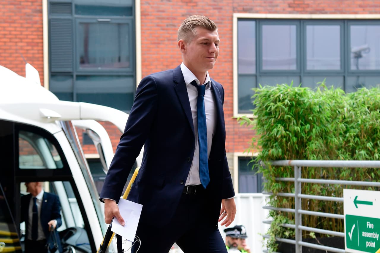 Para el mediocampo, el alemán Toni Kroos siempre es garantía de buen fútbol. El ex Bayern Múnich ya está enfocado en conseguir La 12 para el Madrid.